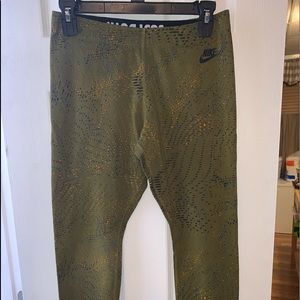 Nike leggings